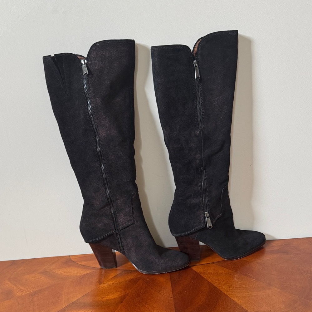 Black Knee-High Women's Boots